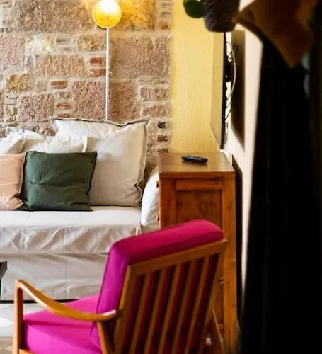 Merkezde Bahce Kullanimli Apartment