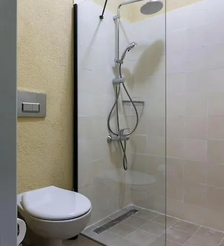 Merkezde Bahce Kullanimli * Айвалык