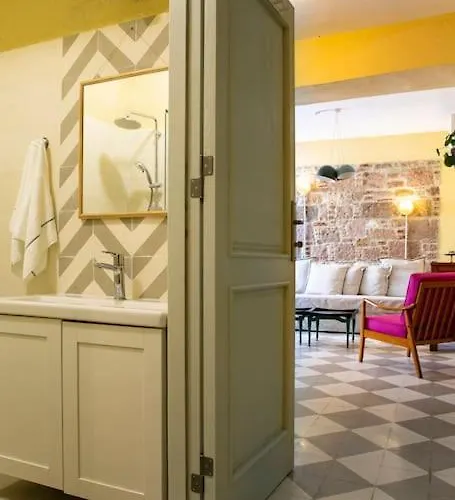 Merkezde Bahce Kullanimli * Айвалык